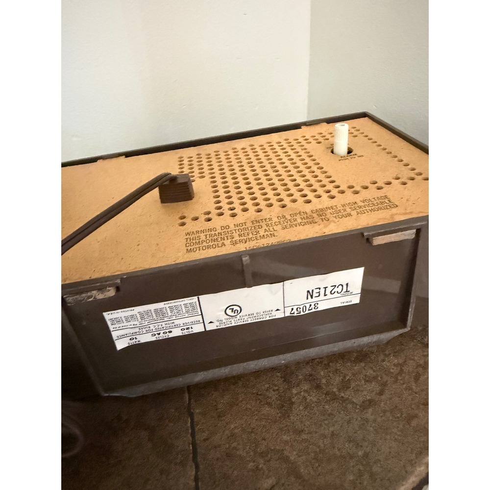 Vintage Motorola Solid State AM/FM Clock Radio Brown Mid Century Modern Retro - Picture 9 of 12